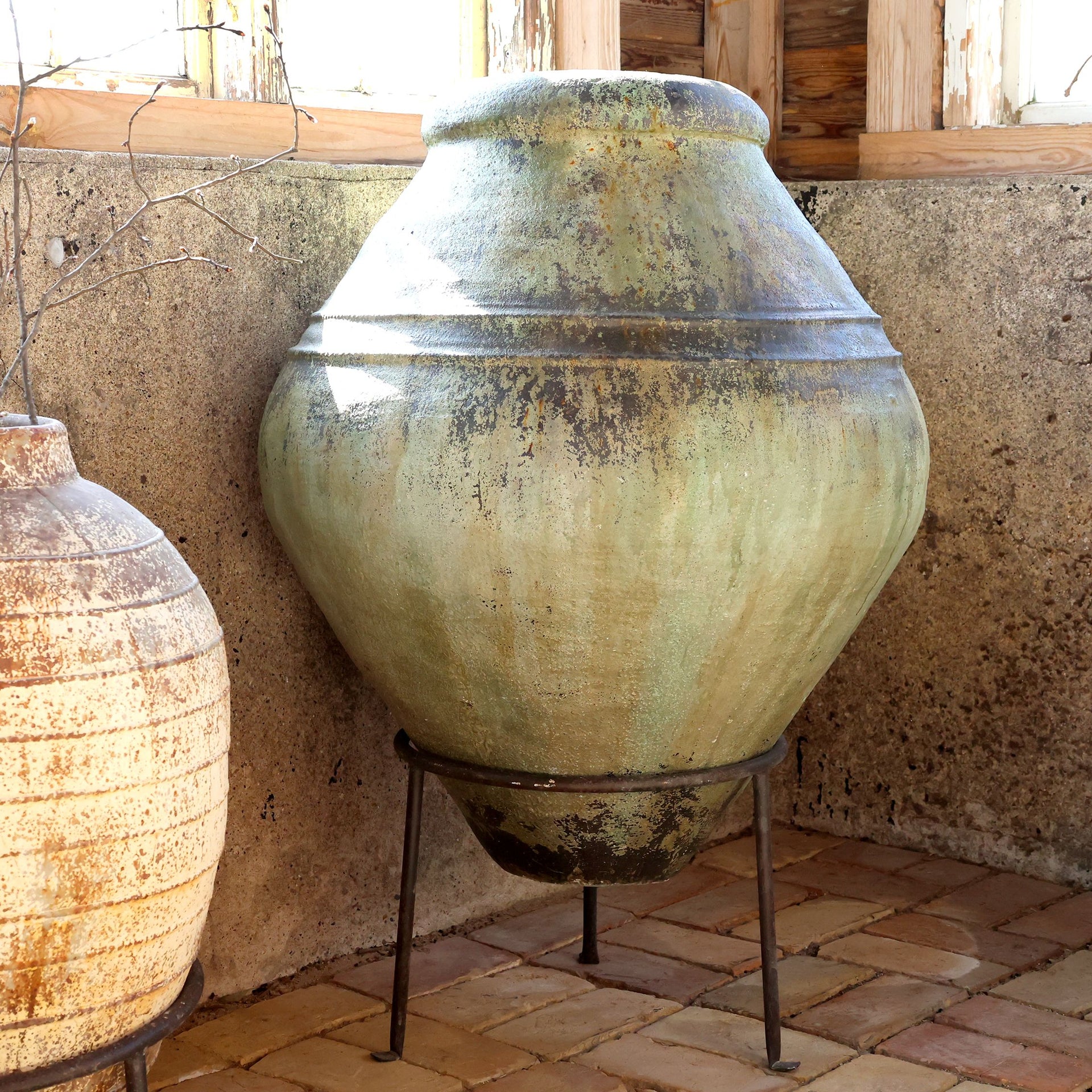 Planter on Stand H103.5/D75cm