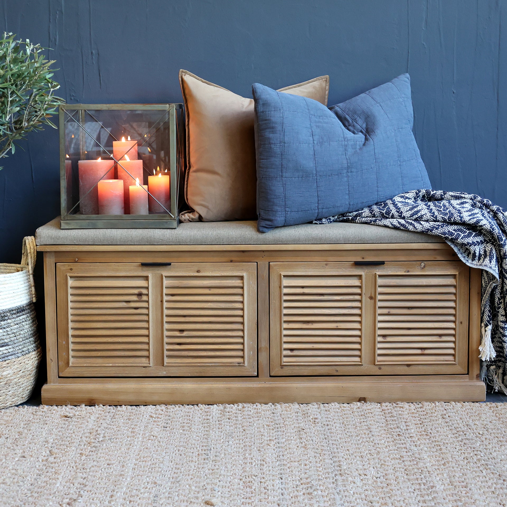 Bench with Cushion & 2 Tilt Out Drawers