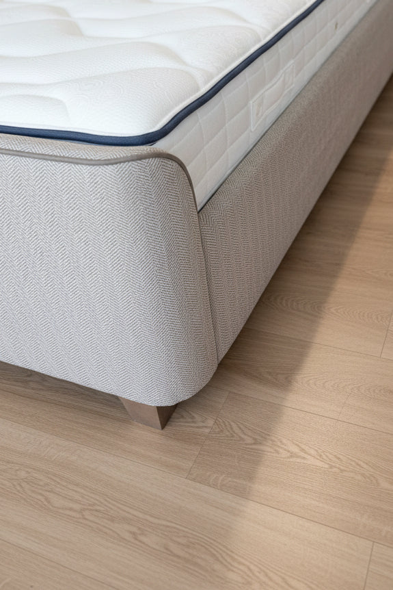 Cordelia Fabric Bed 5'0