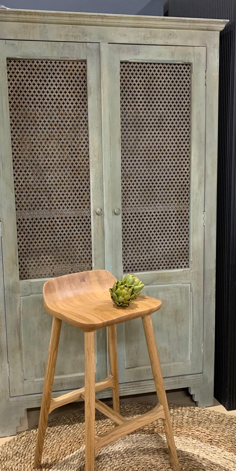 CREST WEATHERED OAK BAR STOOL