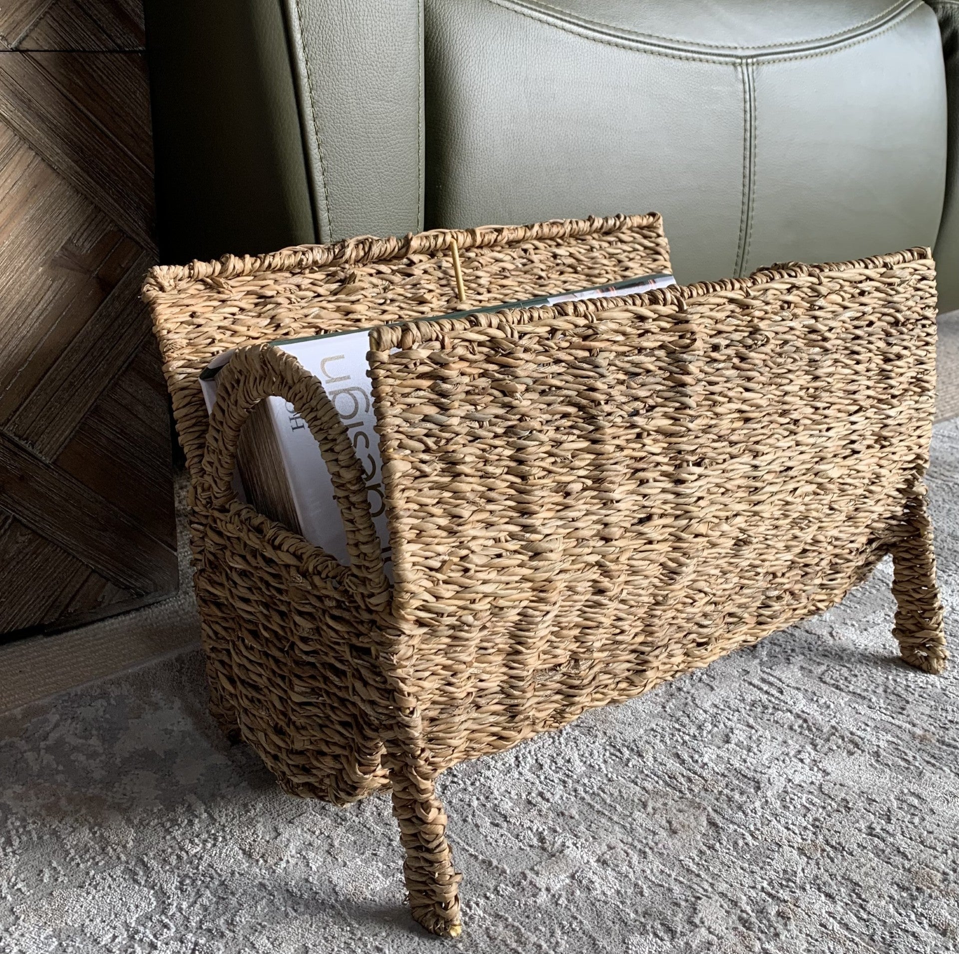 Malie Seagrass Magazine Holder
