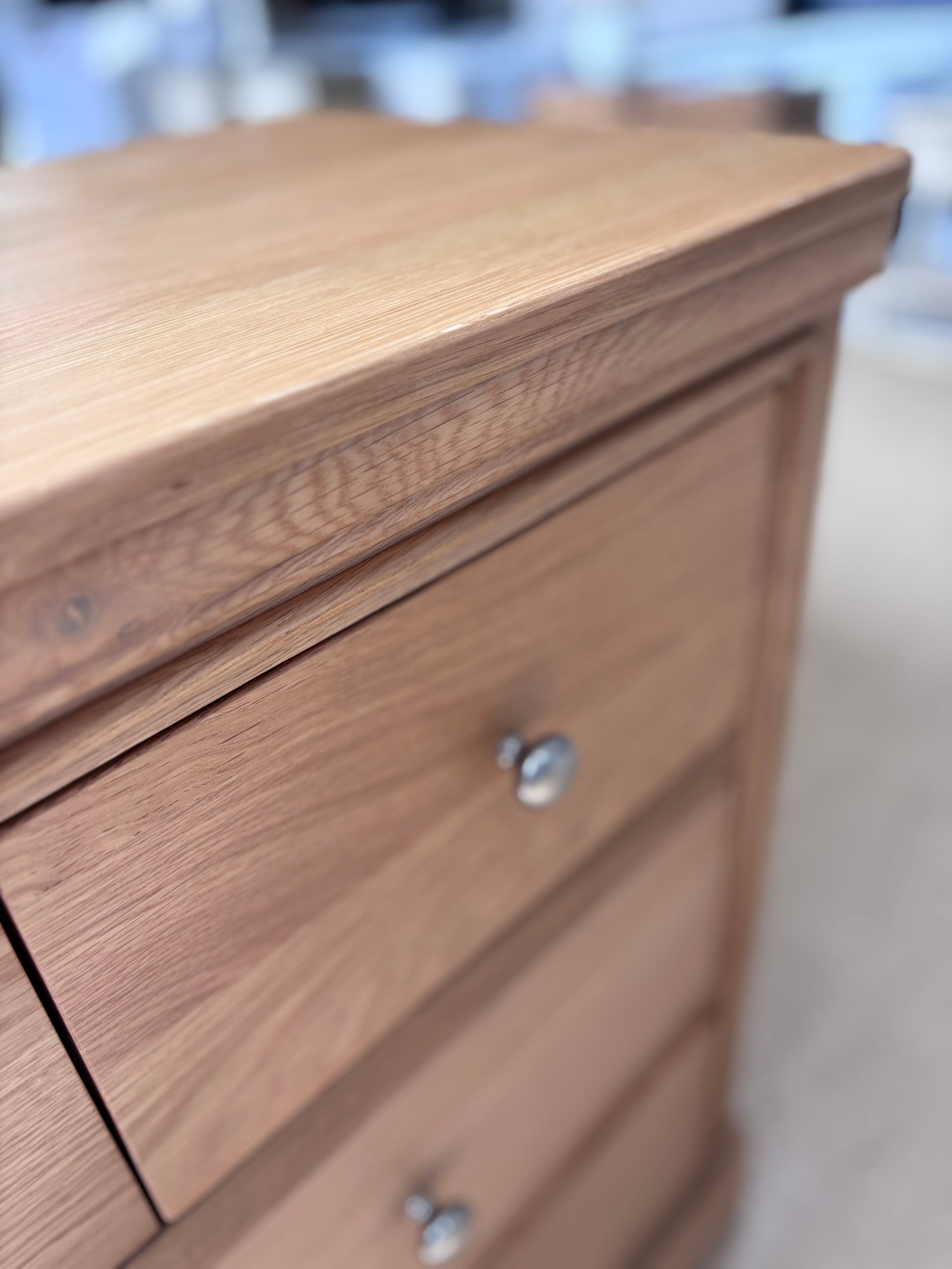 Vancouver 7 Drawer Chest