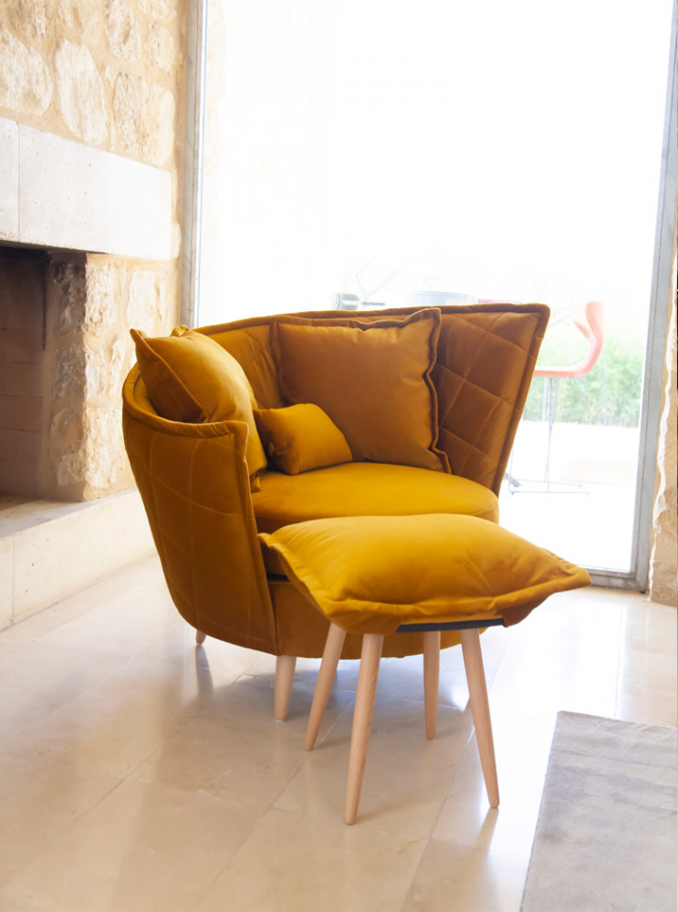 Volta Swivel Armchair
