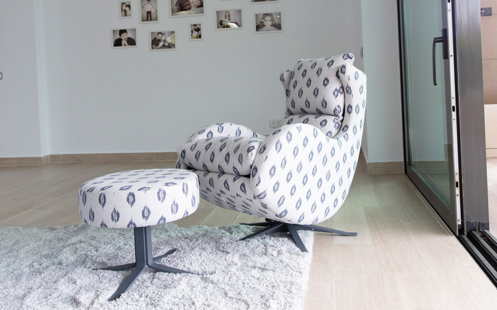 Lenny best sale swivel chair